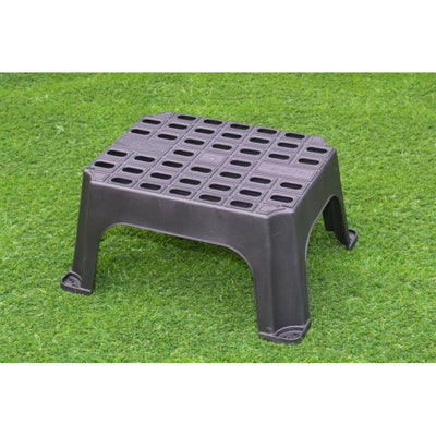 Stable Single Entry Step for RV and Motorhome Use